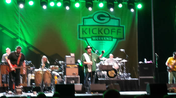 Blues Traveler at Lambeau Field Kickoff